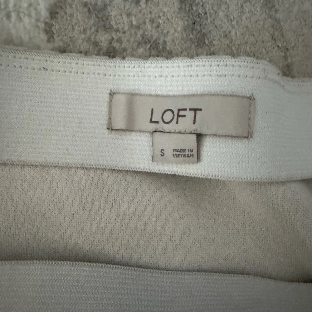 LOFT cream toned